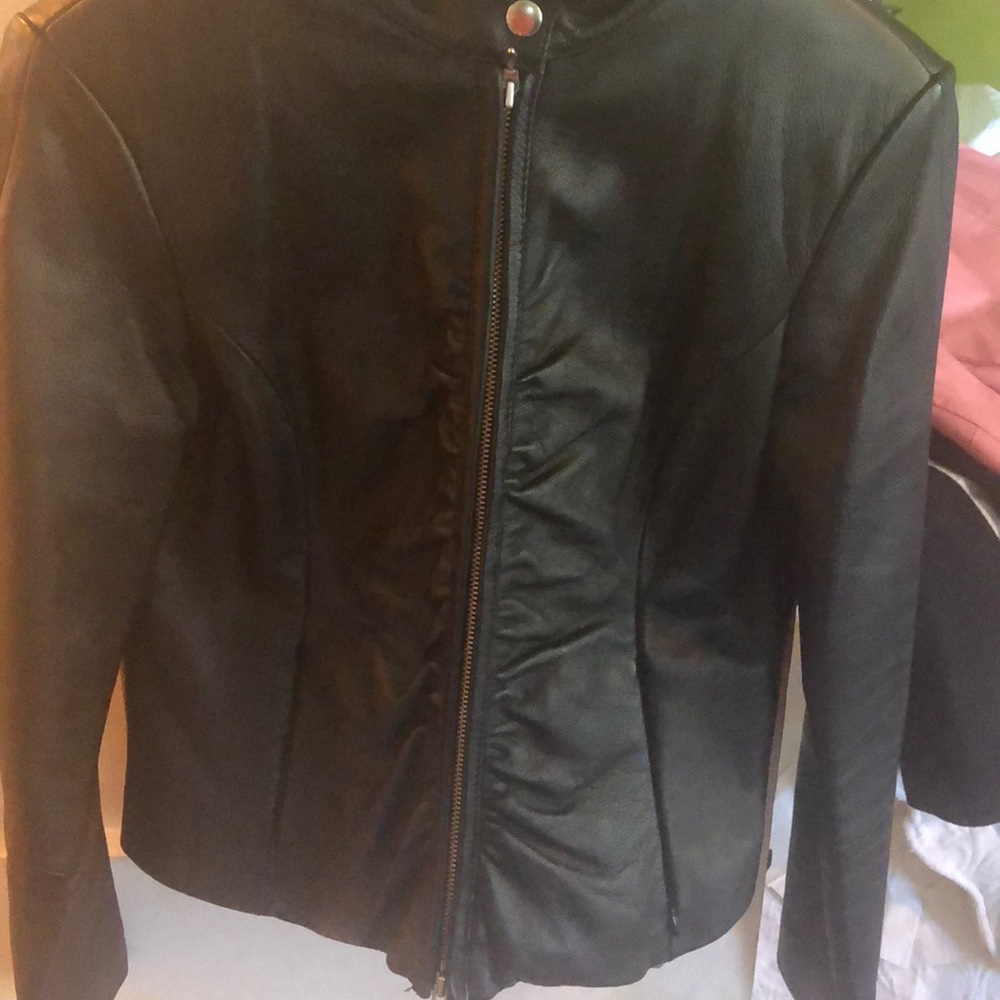 Leather jacket - Picture 2 of 6